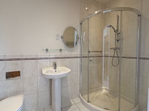 Photo 21- click for photo gallery